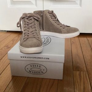 Steve Madden sneakers
